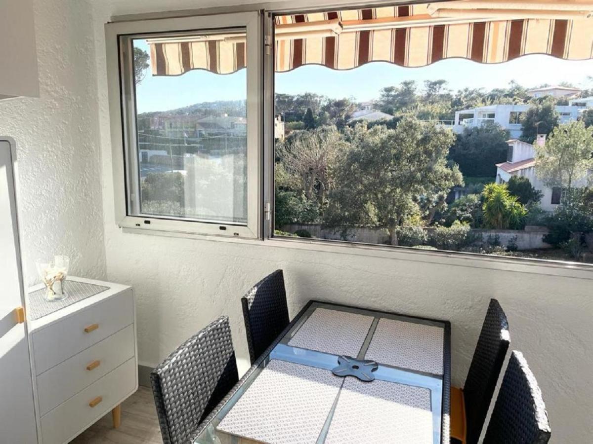 Entre St-Raphael Et St-Tropez. Studio Pieds Dans L'Eau, A Partir De 600 Euros/Semaine. Saint Aygulf Εξωτερικό φωτογραφία
